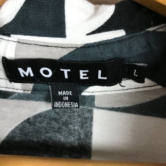 MOTEL Kaleidoscope Partial Button-Front Tunic NEW Large - Picture 7 of 7